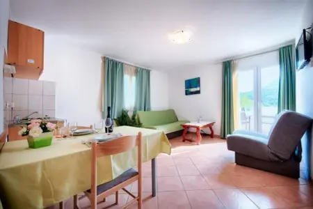 Apartments Bruna Lastovo-Superior One Bedroom Apartment with Balcony and Sea View-Zeleni - Photo 1