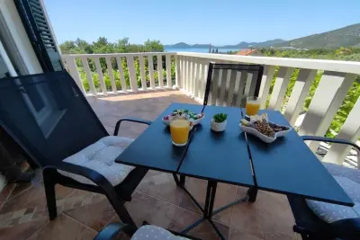 Appartement à Banici, Apartments Kola - Two Bedroom Apartment with Terrace and Sea View (1) - L1015339