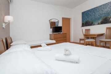 Location Wohnung in Tucepi,Apartments Antonio - Studio with Balcony 2 HR-00083-53 N°1015674