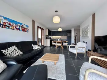 Wohnung in Briançon,Appartement lumineux 2 chambres avec terrasse et garage privé à Briançon FR-1-330C-144 N°1015983