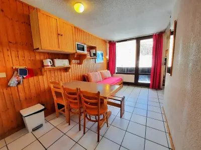 Appartement à Les Menuires, Studio cabine 4 pers, balcon, proximité télécabine, Preyerand - L1016002