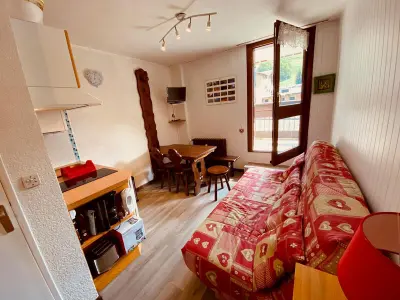 Appartement à La Clusaz, Petit studio à 250 m des pistes avec balcon au centre de La Clusaz - L1016114