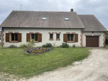 Gite à Dhuizon,Gîte familial chaleureux avec jardin, proche Châteaux de la Loire et activités nature FR-1-491-451 N°1016176