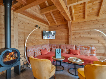 Location Chalet in Serre Chevalier,Chalet Authentique Près du Village, 5 Chambres, Balnéo FR-1-808-2 N°1016187