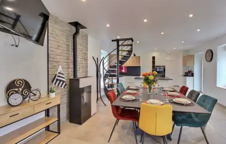 Location Maison 10 personnes à Bourbriac - Photo 2