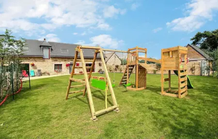 Location Maison 10 personnes à Bourbriac - Photo 8