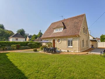 Location House in Merville Franceville Plage,Maison rétro avec jardin et 5 chambres à Merville-Franceville-Plage FR-1-788-34 N°1016625