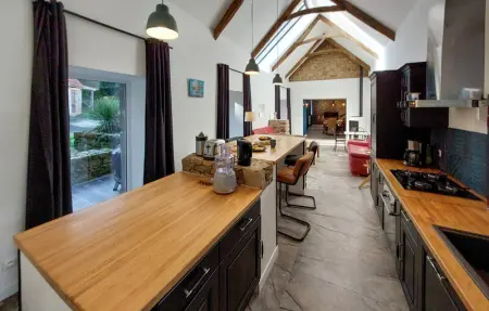 Location Maison 6 personnes à Ploubezre - Photo 2