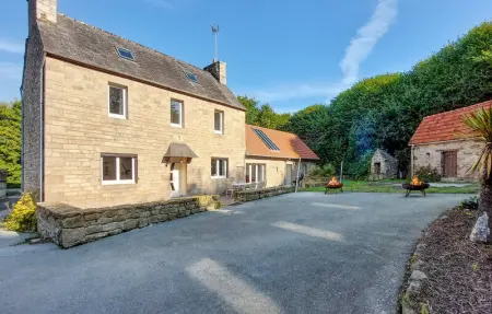 Location Maison 6 personnes à Ploubezre - Photo 4