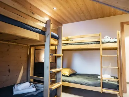 Chalet 6 pièces neuf, 12 pers, 3 sdb, parking, terrasse, proche remontées - Photo 17