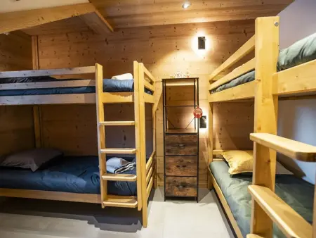 Chalet 6 pièces neuf, 12 pers, 3 sdb, parking, terrasse, proche remontées - Photo 18