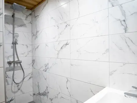 Chalet 6 pièces neuf, 12 pers, 3 sdb, parking, terrasse, proche remontées - Photo 22