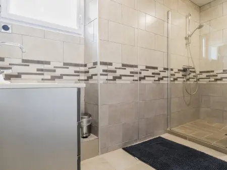 Gîte Indépendant au Calme avec Jardin et Wifi, à 12 km des Plages - Photo 8