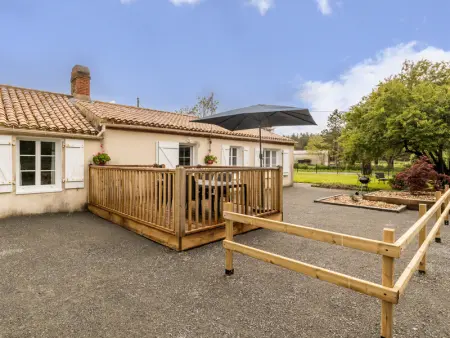 Gîte Indépendant au Calme avec Jardin et Wifi, à 12 km des Plages - Photo 9