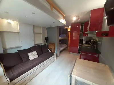 Appartement à Valfréjus, Studio cosy pour 4 pers. à 20m du télécabine, cuisine équipée, balcon, 3ème étage ascenseur - L1016997