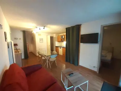 Appartement à Valfréjus, Appartement cosy 8 pers avec coin nuit, terrasse et WiFi à Valfréjus - N°1017000