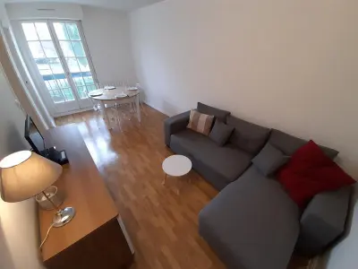 Appartement à La Roche Posay, T2 lumineux centre-ville avec Wi-Fi, lave-linge et lave-vaisselle - L1017029