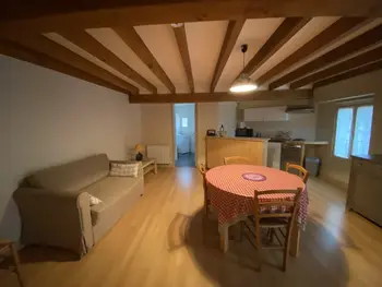 Apartamento en La Roche Posay,Appartement cosy 70m² avec WIFI près des Thermes Saint Roch FR-1-541-141 N°1017048