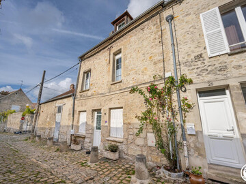 Location Cottage in SENLIS,Maison de ville à Senlis, 3 chambres, proche sites touristiques FR-1-526-50 N°1017206