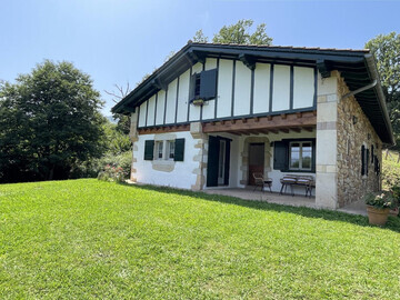 Location Gite in Sare,Charmante maison basque à Sare avec grand jardin et Wi-Fi FR-1-384-916 N°1017260