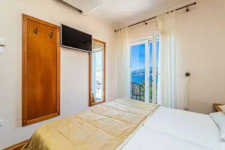 Villa Alegria Cavtat - Two Bedroom Apartment with Balcony and Sea View (Apartment B) - Photo 12