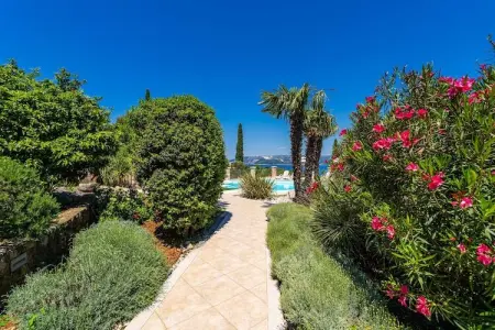 Villa Alegria Cavtat - Two Bedroom Apartment with Balcony and Sea View (Apartment B) - Photo 15