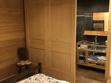 Chalet spacieux 12 pers, 4 ch, 4 sdb, cuisine équipée, parking, cheminée - Photo 8