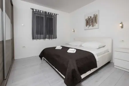 Apartment Villa Andelka- Three Bedroom Apartment with Swimming Pool - Photo 18