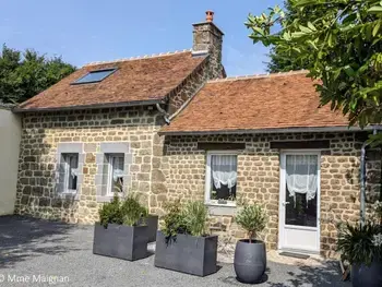 Gîte in La Coulonche,Maison en pierres, calme, proche Bagnoles, animaux acceptés, jardin FR-1-497-222 N°1017559