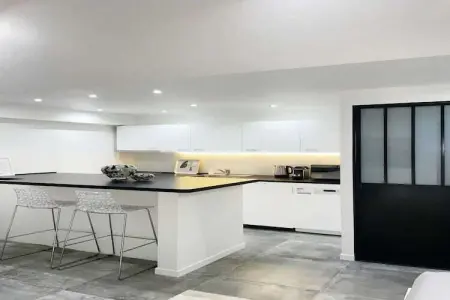 BT-48-DANTIN-9, Appartement 2 personnes à Paris - Photo 1