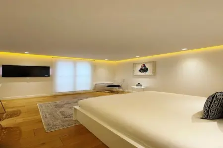 BT-48-DANTIN-7, Appartement 2 personnes à Paris - Photo 1