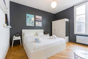 Location Appartement à Paris,AC-5-BRUXELLES FR-75009-15 N°1017996