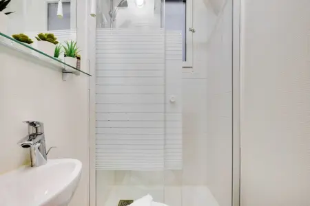 VM-9-JONQUIERE-3, Appartement 4 personnes à Paris - Photo 11