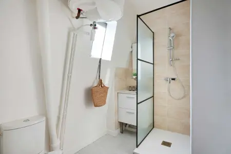 VM-9-JONQUIERE-6, Appartement 4 personnes à Paris - Photo 5