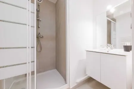 VR-151-JAURES-2, Appartement 6 personnes à Puteaux - Photo 13