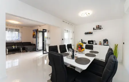 Location Maison 8 personnes à Maslenica - Photo 7