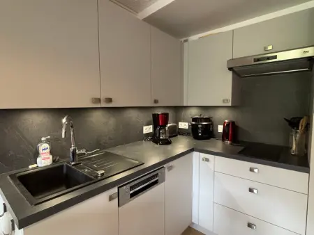 Appartement cosy 4 pers, proche ski, parking, balcon - Photo 2