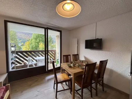 Appartement cosy 4 pers, proche ski, parking, balcon - Photo 5