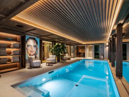 Chalet d'exception avec sauna, piscine chauffée et salle de cinéma - Photo 12