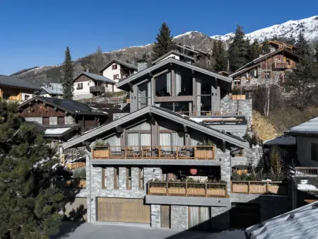Chalet d'exception avec sauna, piscine chauffée et salle de cinéma - Photo 15