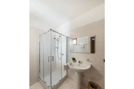 446553, Maison 3 personnes à Desenzano del Garda - Photo 20