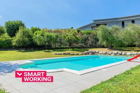 269262, Maison 9 personnes à Padenghe sul Garda - Photo 3