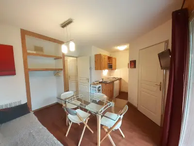 Appartement à Valfréjus, Charmant appartement 2 pièces à Valfréjus, 4 pers, proche télécabine, WiFi inclus - L1019001