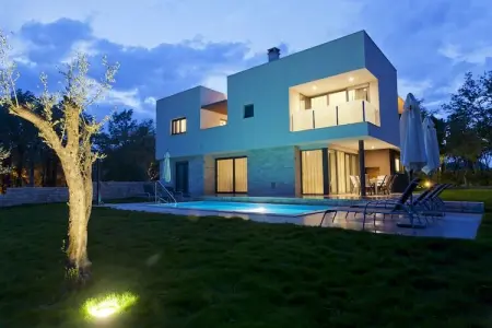 Villa Amaris, Villa à Novigrad avec Piscine et Terrasse - Photo 6