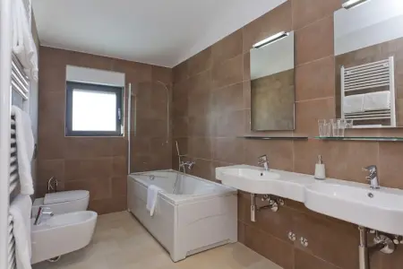 Villa Amaris, Villa à Novigrad avec Piscine et Terrasse - Photo 14