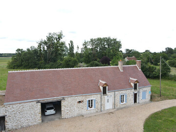 Gite à Sembleçay,Fermette restaurée proche Châteaux de la Loire avec Wi-Fi et parking sécurisé FR-1-591-640 N°1019726