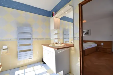 La Rivière, Bungalow en France près du Château & Randonnées - Photo 13