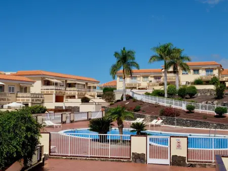 Penthouse moderne et chaleureux avec terrasse et piscine - Photo 24