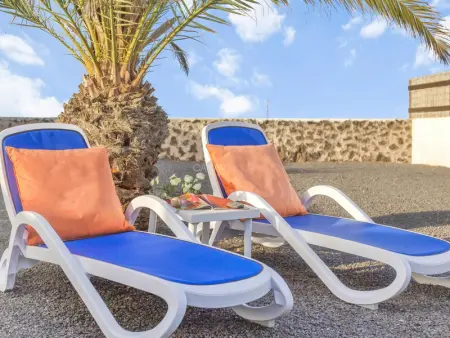 Maison rénovée avec jardin à La Oliva, proche plages - Photo 10