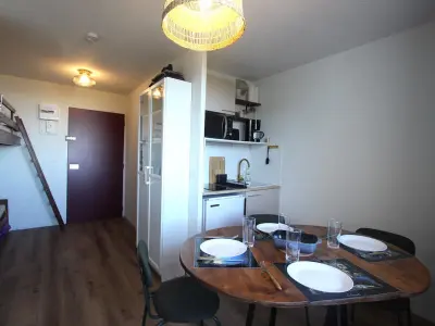 Appartement à Chamrousse, Studio confortable à Chamrousse avec balcon et cuisine équipée - L1019898